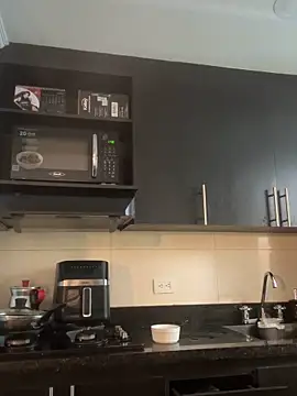 dereckgreen online show from April 14, 6:47 pm