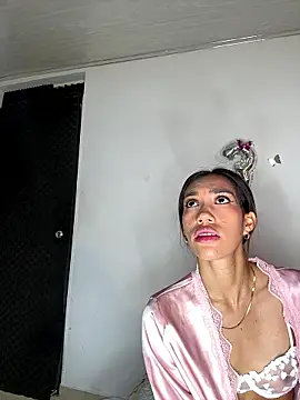 Snapshot of zoe_storm chatting on January 12, 10:15 pm zoe storm online show from January 12, 10:15 pm