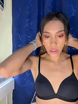 Snapshot of zoe_storm chatting on February 19, 12:28 am zoe storm online show from February 19, 12:28 am