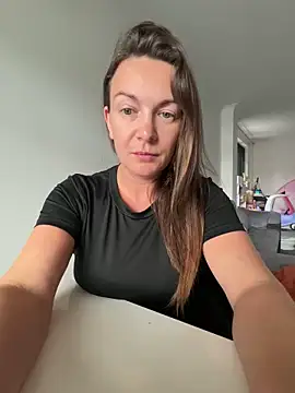 Snapshot of GoddessLucyRose chatting on September 10, 10:37 am GoddessLucyRose online show from September 10, 10:37 am