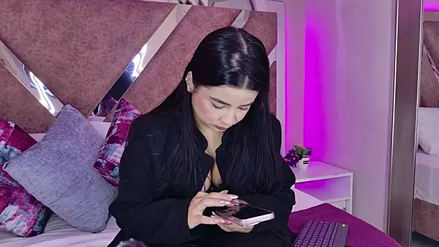Snapshot of ValeriaOrtega chatting on March 18, 12:30 pm ValeriaOrtega online show from March 18, 12:30 pm