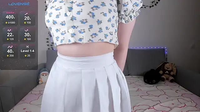 Snapshot of EmmyStar_ chatting on February 27, 4:53 pm EmmyStar  online show from February 27, 4:53 pm