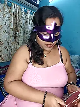 hevensex143 online show from February 6, 8:01 pm