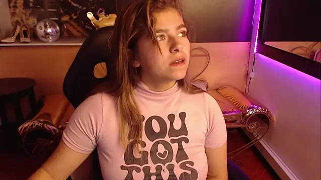 Kitten Cam online show from September 24, 2:59 am