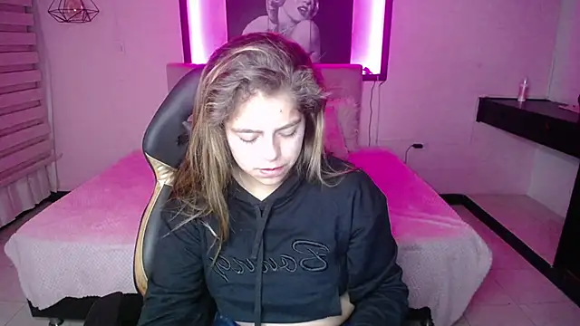 Kitten Cam online show from November 11, 2:55 am