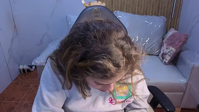 Kitten Cam online show from January 15, 5:05 pm