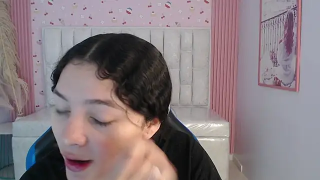 shalon diaz s online show from December 5, 1:20 pm