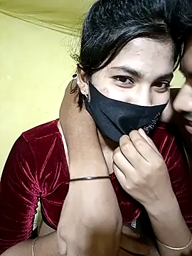 Snapshot of Hot_couple_1 chatting on October 18, 5:25 pm Hot couple 1 online show from October 18, 5:25 pm