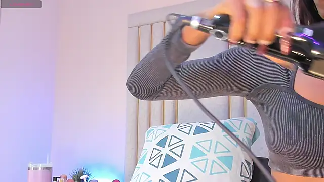 Snapshot of Liincostelloo chatting on October 24, 7:43 pm Liincostelloo online show from October 24, 7:43 pm