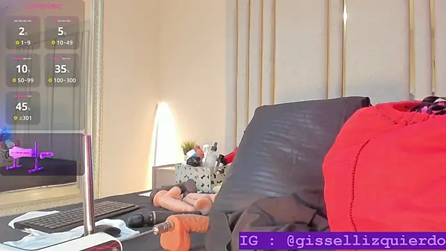 Snapshot of Liincostelloo chatting on November 7, 7:47 pm Liincostelloo online show from November 7, 7:47 pm