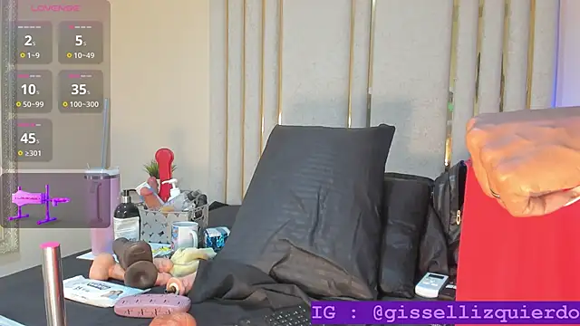 Snapshot of Liincostelloo chatting on November 9, 1:42 pm Liincostelloo online show from November 9, 1:42 pm