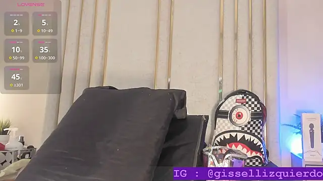 Snapshot of Liincostelloo chatting on December 15, 7:51 pm Liincostelloo online show from December 15, 7:51 pm