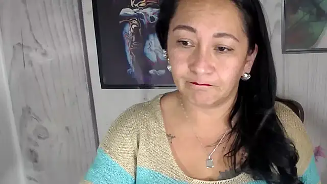 Snapshot of JULIANAWET69 chatting on October 22, 3:29 am JULIANAWET69 online show from October 22, 3:29 am