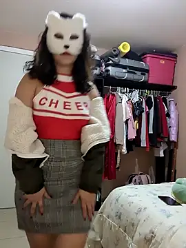 GinnyDelice online show from February 4, 2:39 am