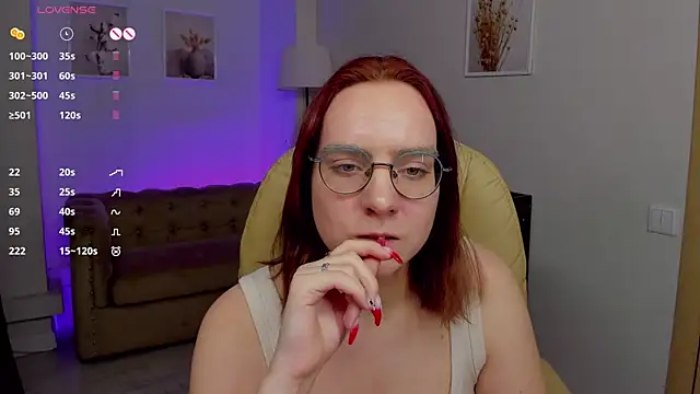 Snapshot of _candy__sweet__ chatting on February 1, 3:39 pm candy sweet online show from February 1, 3:39 pm