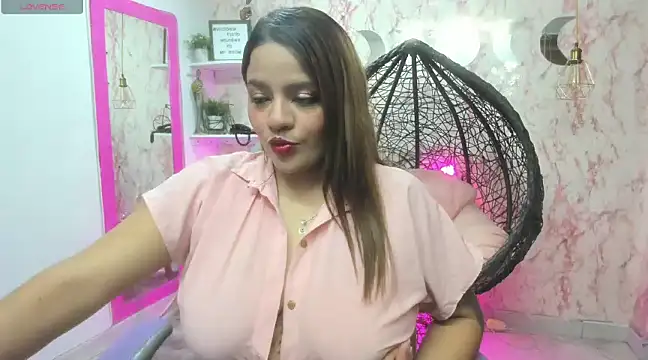 victoria  floyd online show from January 28, 7:42 pm