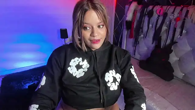 victoria  floyd online show from December 22, 3:31 pm