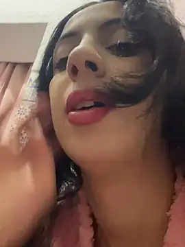 Snapshot of majdolin78 chatting on January 17, 5:49 pm majdolin78 online show from January 17, 5:49 pm