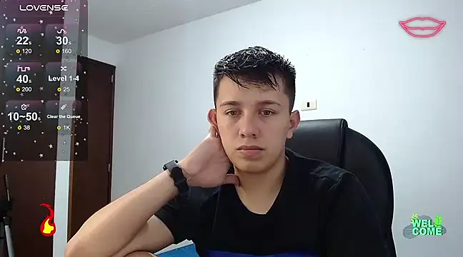 Snapshot of Alan_red chatting on March 1, 1:43 am Alan red online show from March 1, 1:43 am