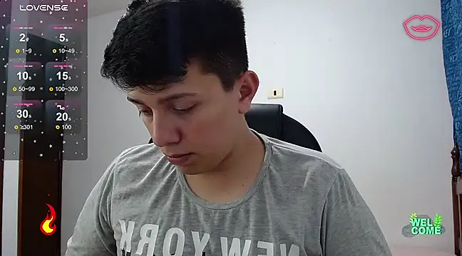 Snapshot of Alan_red chatting on March 10, 4:49 am Alan red online show from March 10, 4:49 am