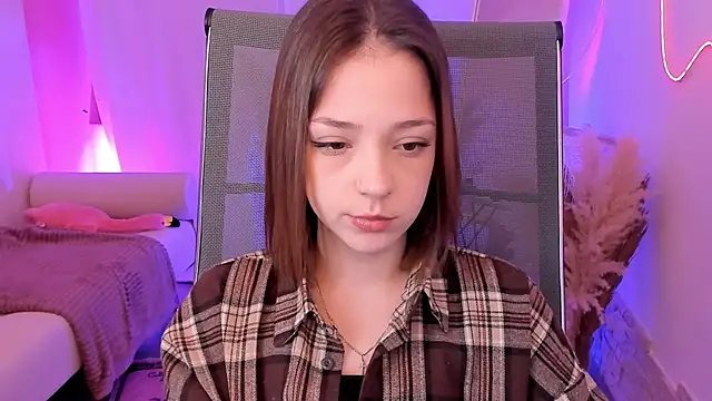 PamBeesly online show from December 16, 8:30 am