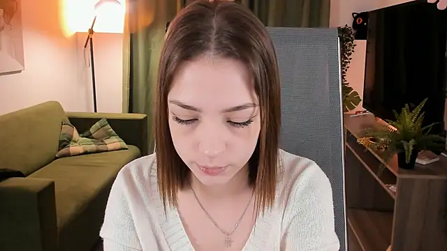 PamBeesly online show from January 14, 8:20 am