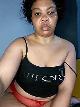 Snapshot of Fattypussyxx chatting on July 2, 4:07 am Fattypussyxx online show from July 2, 4:07 am
