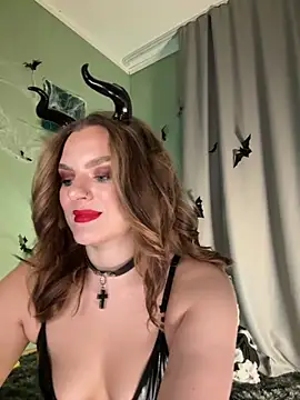 Snapshot of Mary_lost chatting on October 28, 6:10 pm Mary lost online show from October 28, 6:10 pm