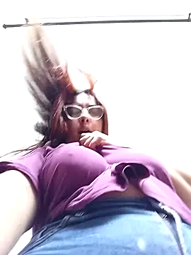 Snapshot of brithany_olson25 chatting on February 6, 6:13 pm brithany olson25 online show from February 6, 6:13 pm