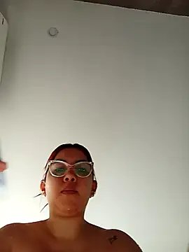 Snapshot of brithany_olson25 chatting on February 16, 1:38 pm brithany olson25 online show from February 16, 1:38 pm