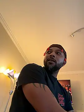 FreakyRu online show from May 21, 7:10 pm