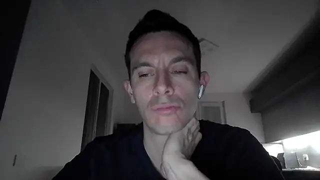 Snapshot of Masterclassyfeet chatting on March 19, 12:26 am Masterclassyfeet online show from March 19, 12:26 am