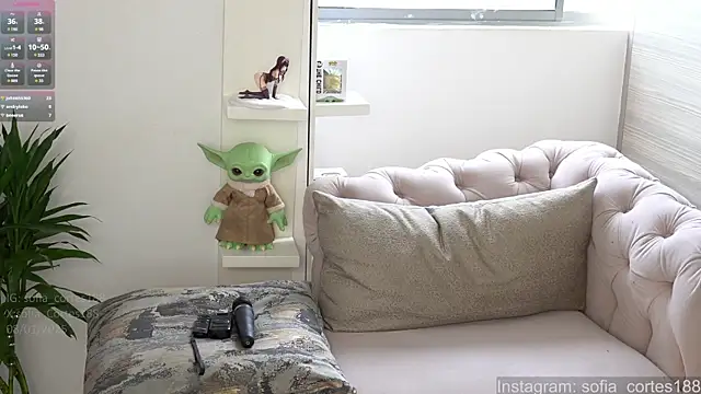 tatiana  cortes18 online show from January 8, 3:50 pm