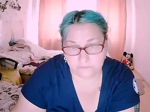 Snapshot of mayamayx chatting on May 20, 10:43 am mayamayx online show from May 20, 10:43 am