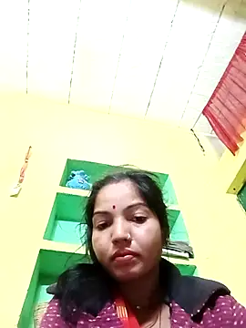 Snapshot of Bhuvi_Bedi chatting on February 1, 11:06 pm Bhuvi Bedi online show from February 1, 11:06 pm