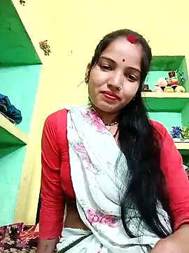 Snapshot of Bhuvi_Bedi chatting on February 12, 6:29 am Bhuvi Bedi online show from February 12, 6:29 am