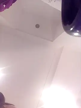 HotHornyEmmaX online show from January 25, 6:02 pm