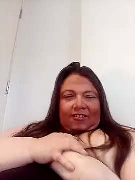 HotHornyEmmaX online show from February 3, 11:42 am