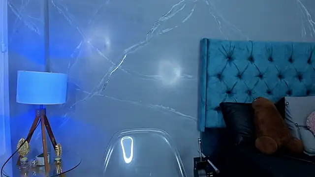 Snapshot of fierygroup chatting on February 10, 1:32 am fierygroup online show from February 10, 1:32 am