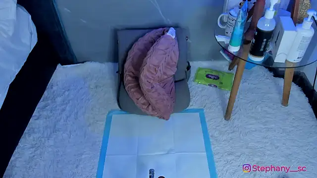 Snapshot of fierygroup chatting on March 1, 1:07 am fierygroup online show from March 1, 1:07 am