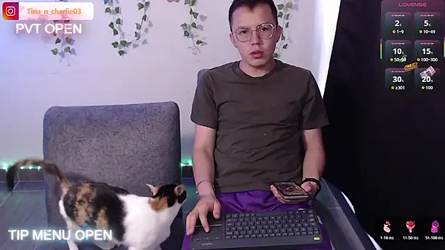 Tina 4 Charlie online show from May 14, 2:57 pm