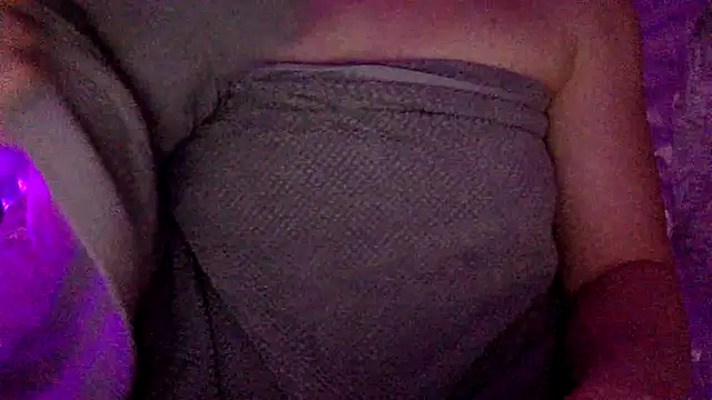 Blonde KylieXX online show from February 2, 5:26 pm
