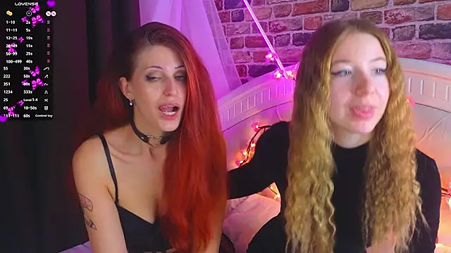 MarjorieBrown online show from November 3, 8:43 pm