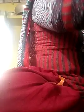 Snapshot of SexyRiyaaa chatting on February 9, 4:57 am SexyRiyaaa online show from February 9, 4:57 am