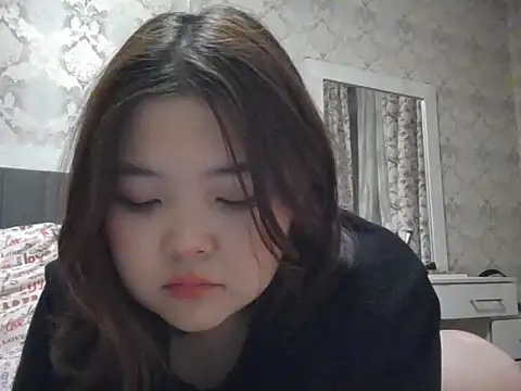 Snapshot of elysiann3 chatting on February 2, 7:14 pm elysiann3 online show from February 2, 7:14 pm