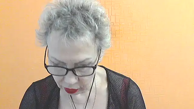 NessyJenixs online show from November 29, 7:55 am