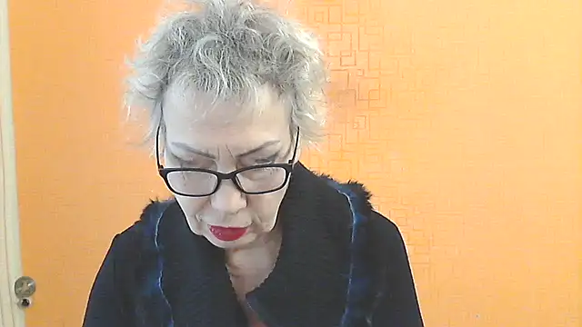 NessyJenixs online show from February 5, 8:08 am