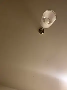 theprettysoles online show from December 15, 11:42 pm