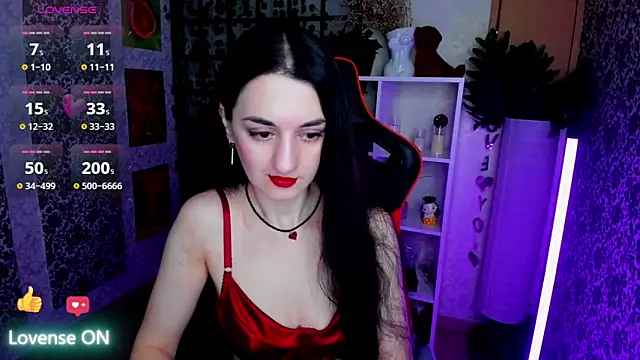 Snapshot of JessicaAlfo chatting on February 9, 2:26 am JessicaAlfo online show from February 9, 2:26 am