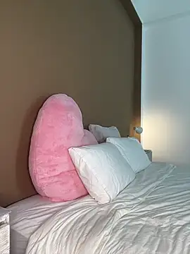 Snapshot of veronikawithDDDs chatting on March 4, 4:38 am veronikawithDDDs online show from March 4, 4:38 am